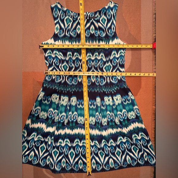 Gabby Skye dress with pockets! Size 10 - Picture 7 of 13